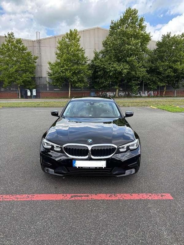 Gebraucht 2020 BMW 318 Gran Turismo Limousine | 19.500 € (Etwas zu teuer) - Bild 1/4