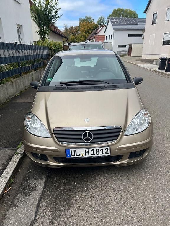 Beige Gebraucht 2008 Mercedes A170 Van / Kleinbus | 4.900 € (Fairer Preis) - Bild 1/4