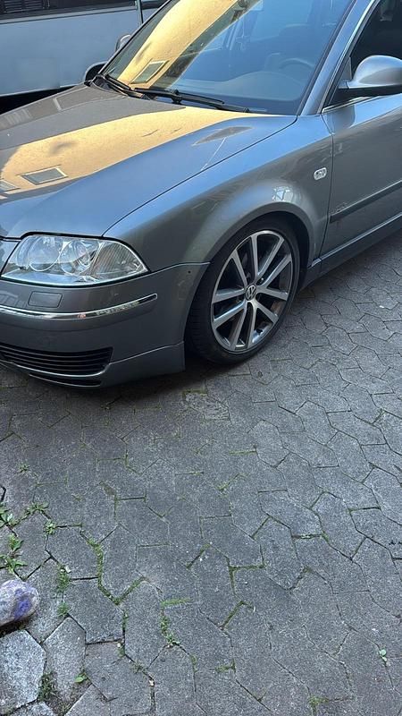 Gebraucht VW Passat 180 PS (132 kW) 2004 Grau Kombi