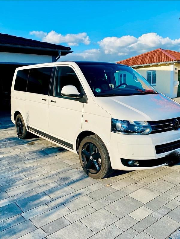 Weiß Gebraucht 2011 VW T5 Edition Van | 24.000 € - Bild 1/4