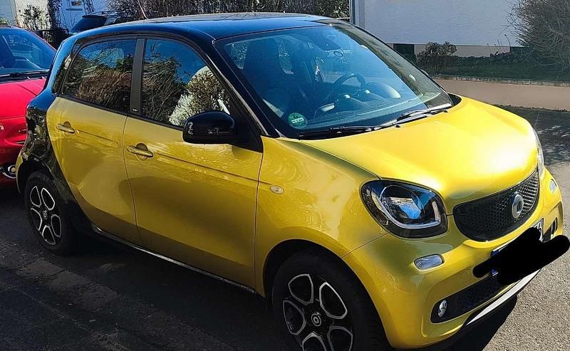 Gold Gebraucht 2017 Smart ForFour Prime Limousine | 8.500 € (Fairer Preis) - Bild 1/4