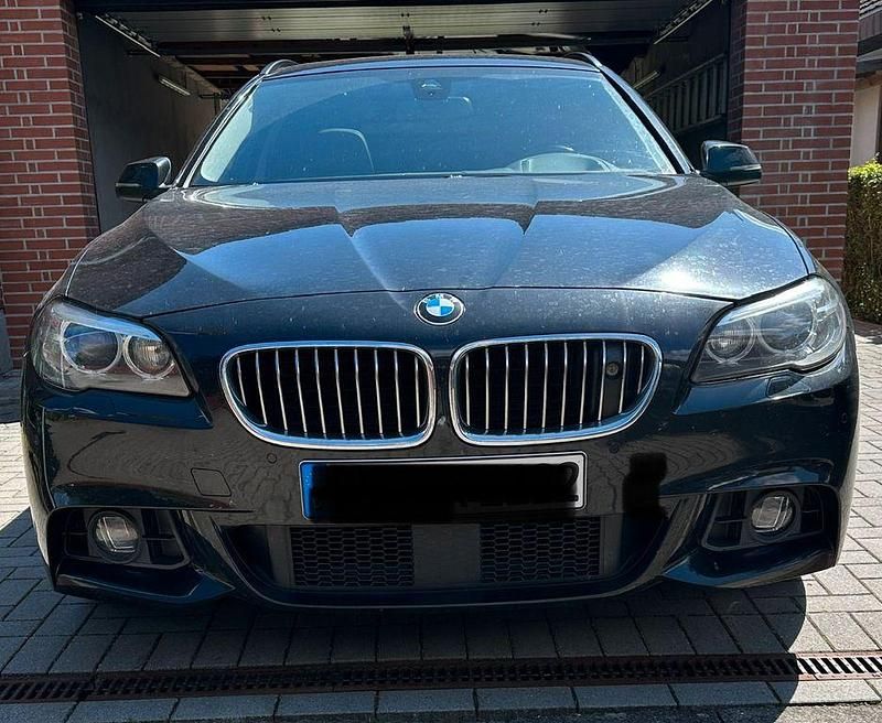 Schwarz Gebraucht 2014 BMW 530 Comfort Edition Kombi | 16.999 € (Teuer) - Bild 1/4