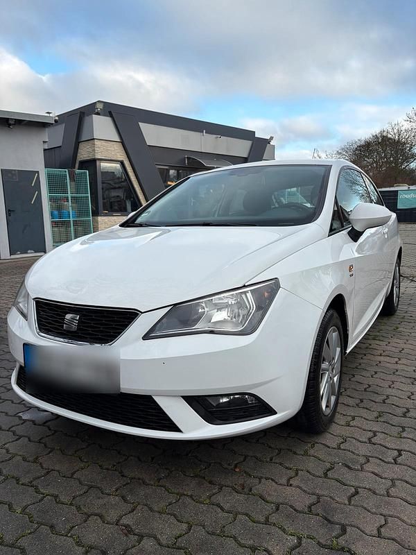 Weiß Gebraucht 2012 Seat Ibiza Kleinwagen | 3.500 € (Fairer Preis) - Bild 1/4