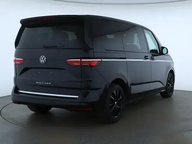 Gebraucht VW Multivan Style 150 PS (110 kW) 2025 Schwarz Van / Kleinbus