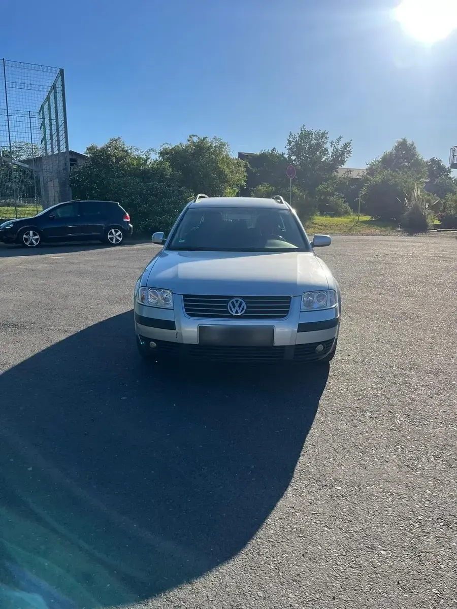 Gebraucht VW Passat 150 PS (110 kW) 2003 Grau Kombi