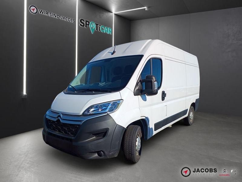 Gebraucht Citroën Jumper 140 PS (102 kW) 2023 Lackierung weiss icy/deckende Van / Kleinbus