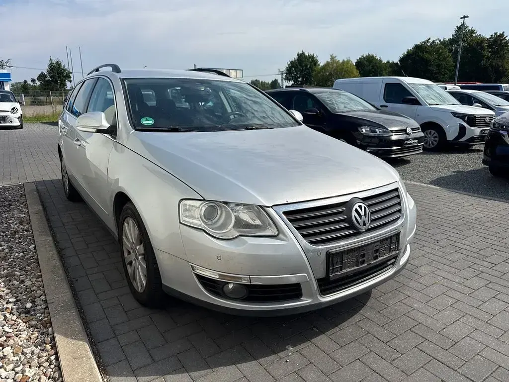 Gebraucht VW Passat Comfortline 140 PS (102 kW) 2010 Silber Kombi