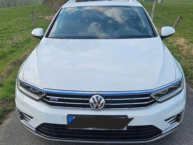 Gebraucht VW Passat GTE 218 PS (160 kW) 2016 Weiß Limousine