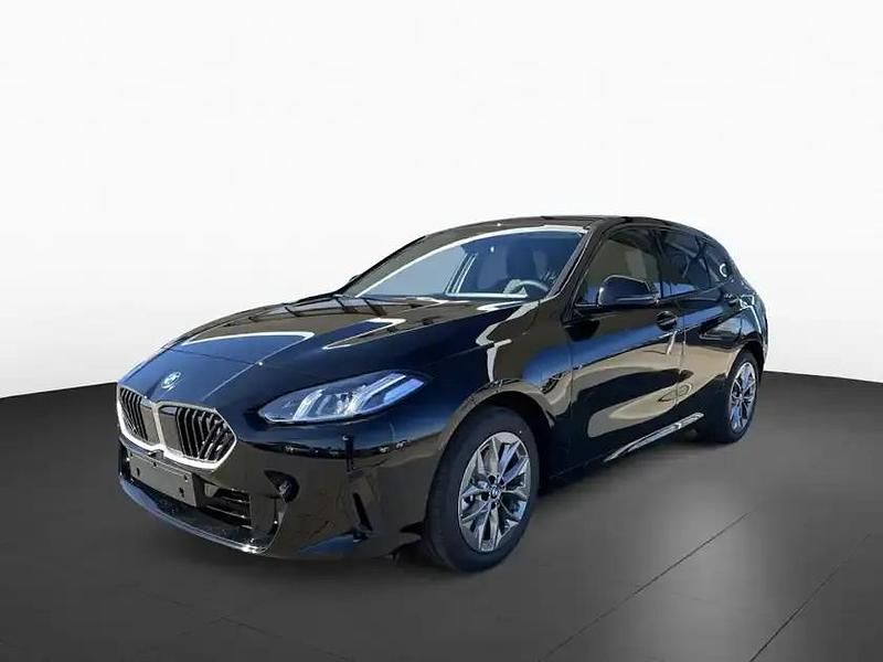Neu BMW 120 Performance 170 PS (125 kW) 2026 Schwarz Kleinwagen