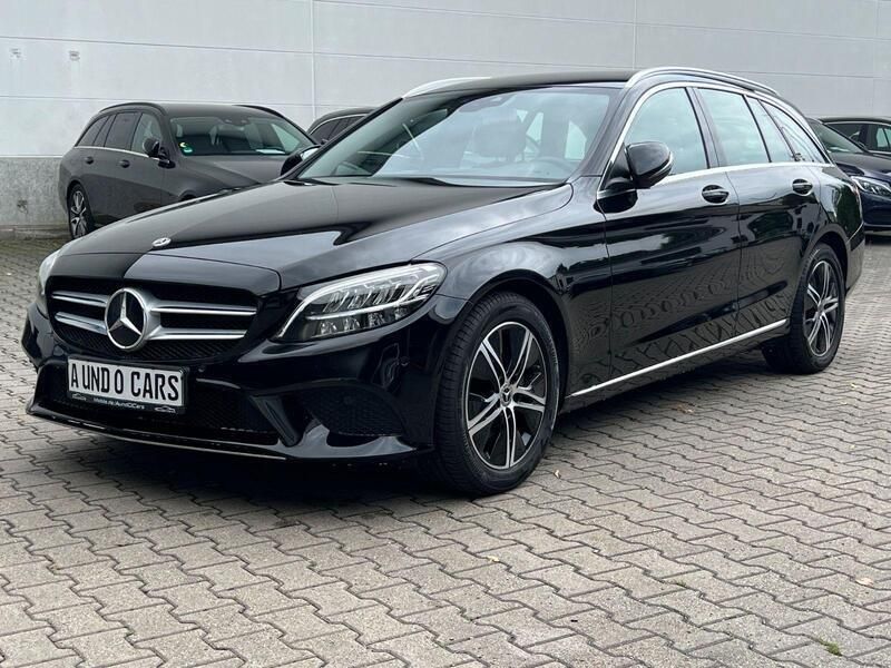 Schwarz Gebraucht 2019 Mercedes C220 Avantgarde Kombi | 23.999 € (Fairer Preis) - Bild 1/4