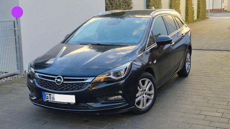 Schwarz Gebraucht 2016 Opel Astra Kombi | 7.300 € (Fairer Preis) - Bild 1/4