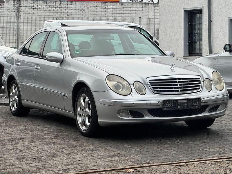 Gebraucht Mercedes E270 Elegance 177 PS (130 kW) 2004 Silber Limousine