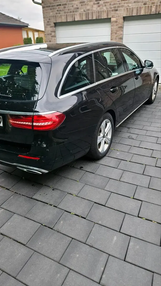 Gebraucht Mercedes E200 150 PS (110 kW) 2018 Schwarz Kombi
