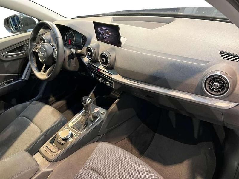 Gebraucht Audi Q2 Advanced 150 PS (110 kW) 2023 Manhattangrau metallic SUV