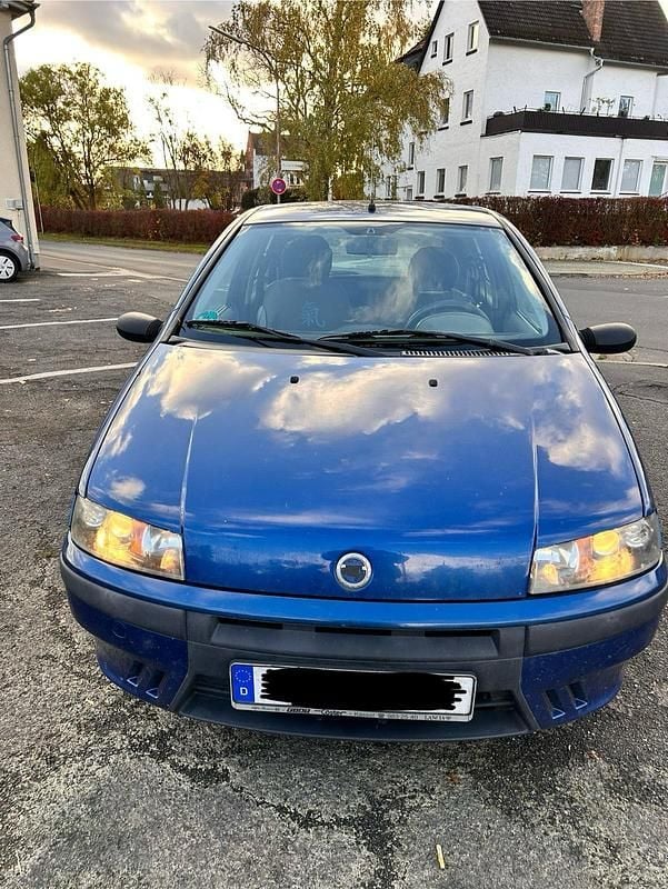 Blau Gebraucht 2003 Fiat Punto Kleinwagen | 400 € (Superpreis) - Bild 1/4