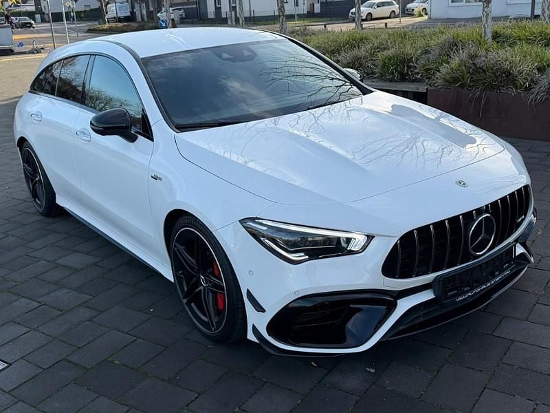Weiß Gebraucht 2021 Mercedes CLA45 AMG AMG Kombi | 36.900 € (Superpreis) - Bild 1/4