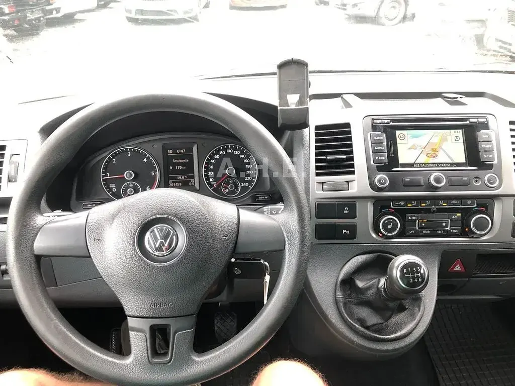 Gebraucht VW Caravelle 140 PS (102 kW) 2012 Weiß Van
