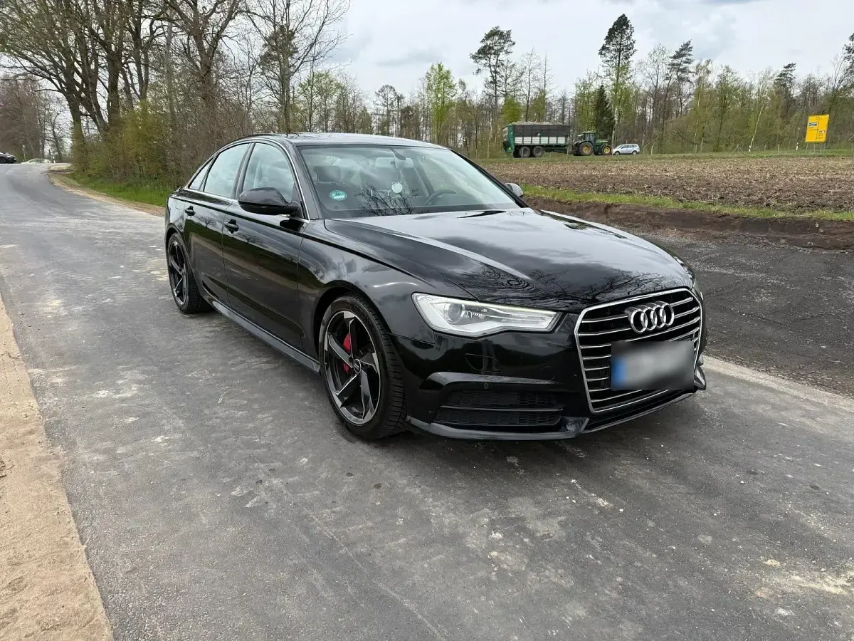 Gebraucht Audi A6 Premium 218 PS (160 kW) 2017 Schwarz Limousine