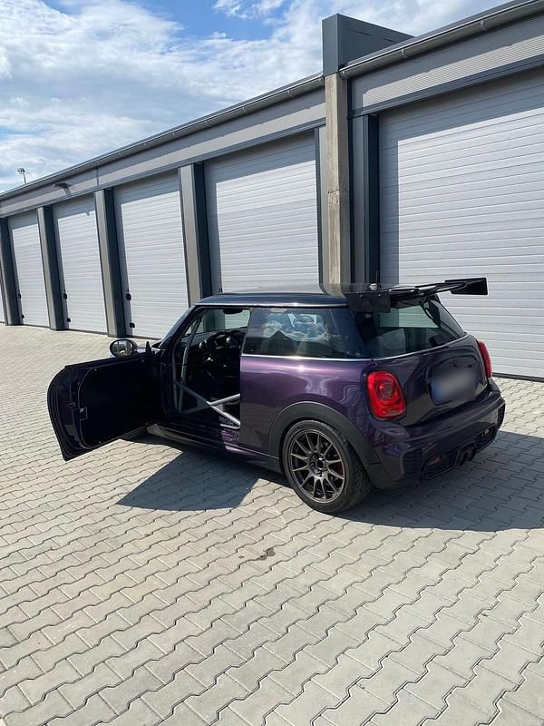 Second-hand Mini Cooper S 300 CP (220 kW) 2018 Mov Hatchback