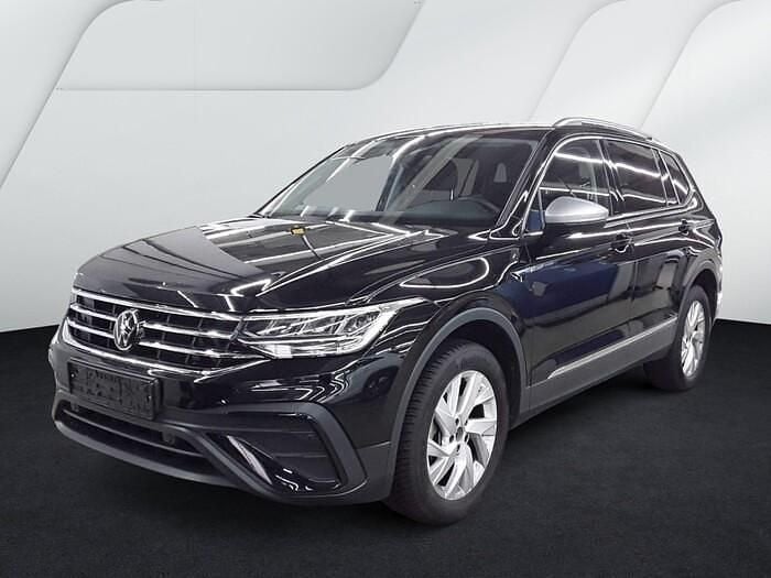 Schwarz Gebraucht 2024 VW Tiguan Allspace Life SUV | 33.760 € (Superpreis) - Bild 1/2