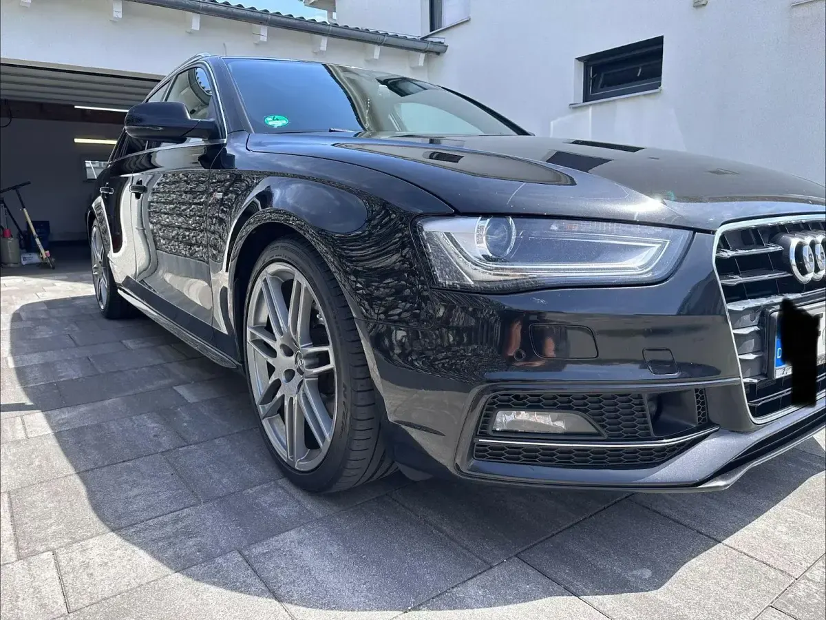 Gebraucht Audi A4 S-Line 177 PS (130 kW) 2014 Schwarz Kombi