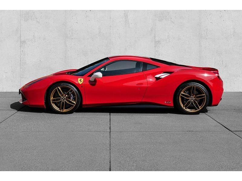Gebraucht Ferrari 488 799 PS (587 kW) 2018 Rosso corsa ds 322 Coupé