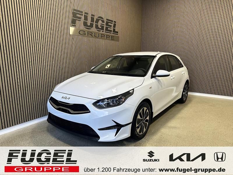 Neu Kia Ceed Play 2026 Casa white Kleinwagen