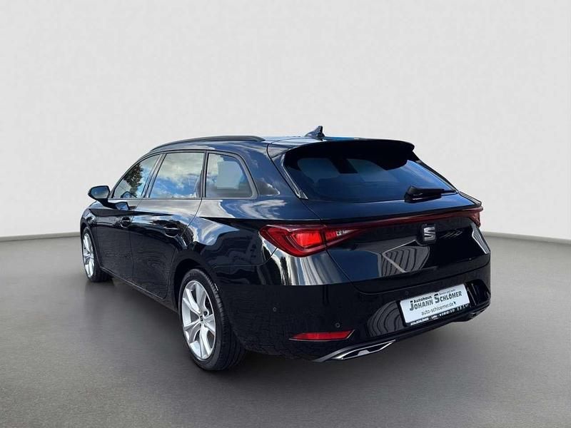 Gebraucht Seat Leon FR 150 PS (110 kW) 2022 Mitternachtsscharz Kombi