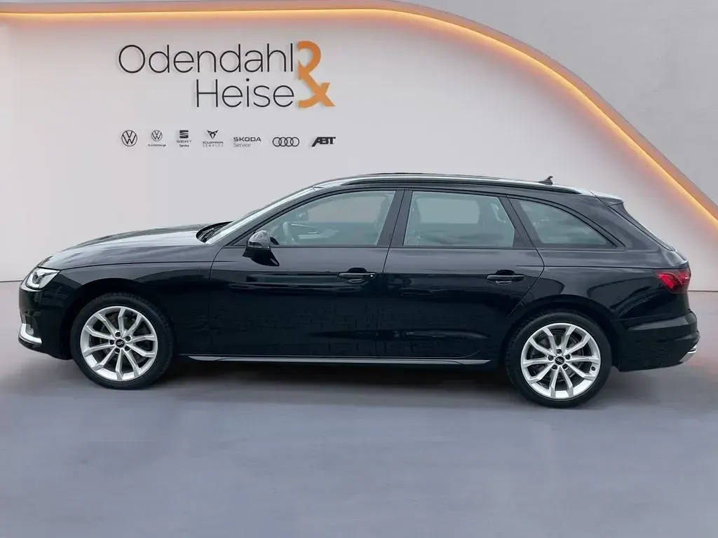 Gebraucht Audi A4 Advanced Plus 163 PS (119 kW) 2023 Schwarz Kombi