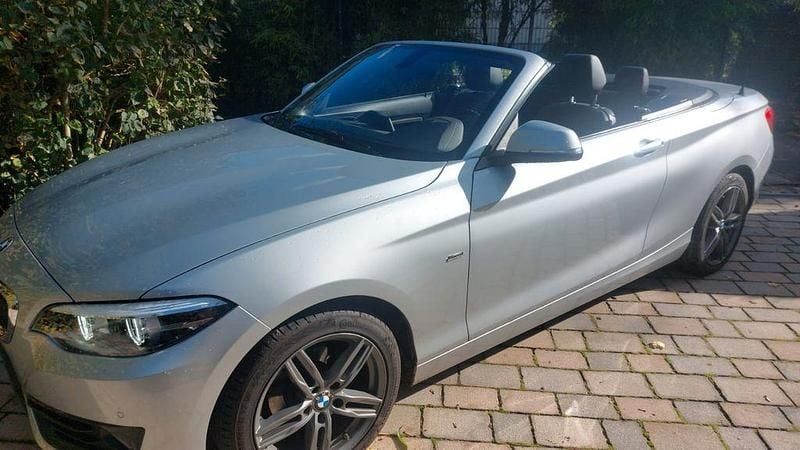 Schwarz Gebraucht 2018 BMW 218 Sport Line Cabrio | 13.900 € (Superpreis) - Bild 1/4