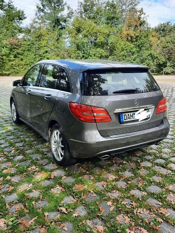 Gebraucht 2012 Mercedes B180 Van / Kleinbus | 8.500 € (Superpreis) - Bild 1/4