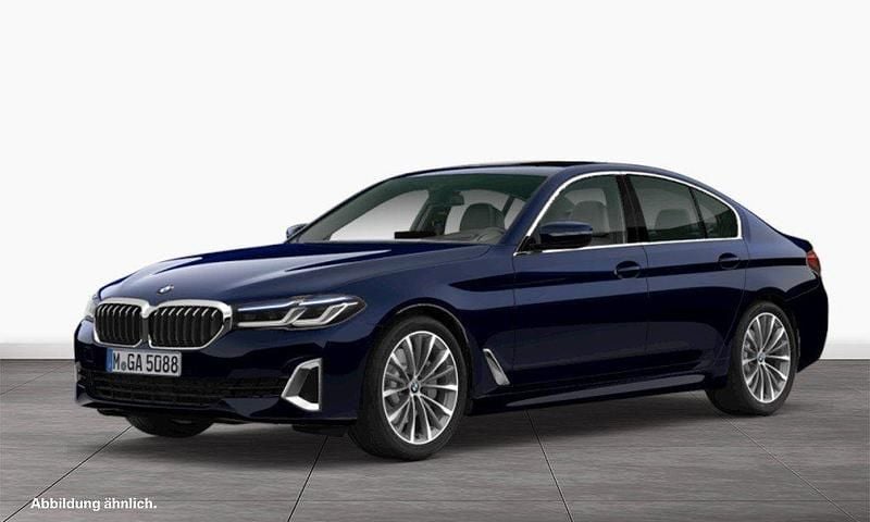 Blau Gebraucht 2022 BMW 540 Luxury Line Limousine | 53.911 € (Fairer Preis) - Bild 1/3