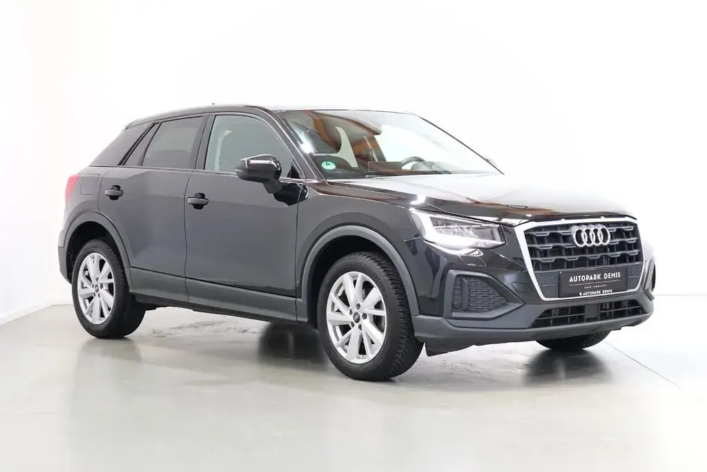 Gebraucht Audi Q2 Basis 150 PS (110 kW) 2022 Schwarz SUV