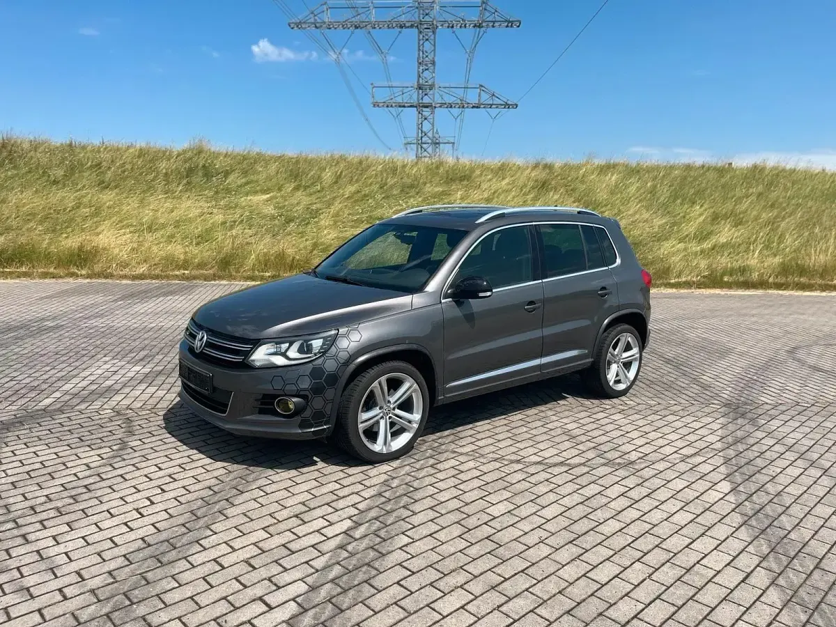 Gebraucht VW Tiguan Sport 177 PS (130 kW) 2013 Grau SUV