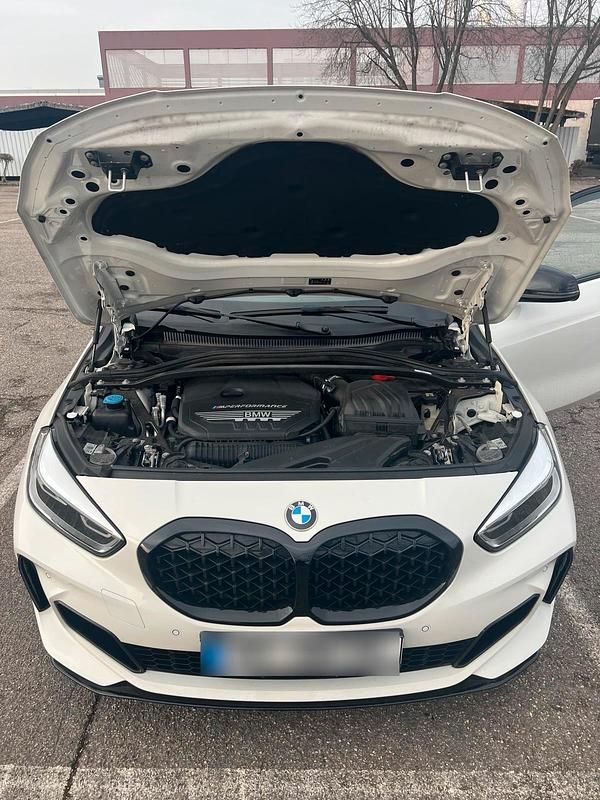 Gebraucht BMW M135 306 PS (225 kW) 2021 Weiß Kleinwagen