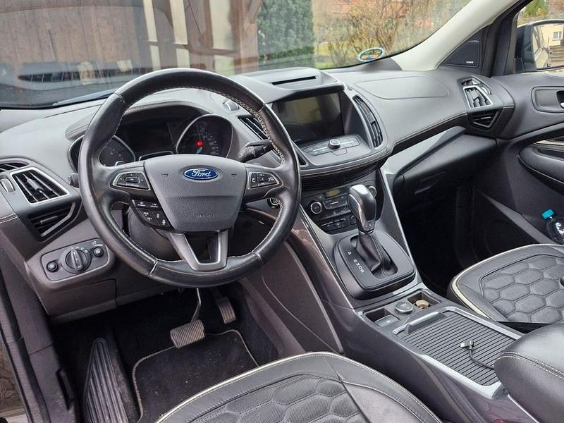 Gebraucht Ford Kuga Vignale 179 PS (131 kW) 2017 Schwarz SUV