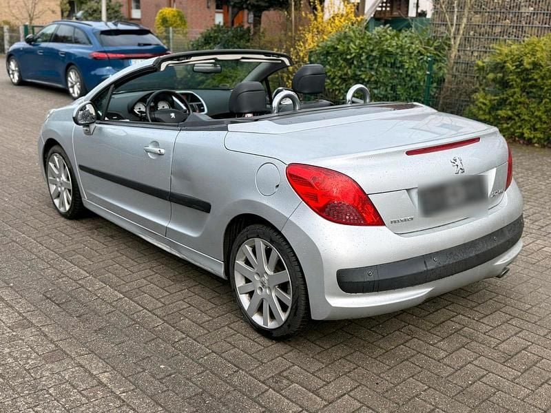 Gebraucht Peugeot 207 116 PS (85 kW) 2007 Silber Cabrio