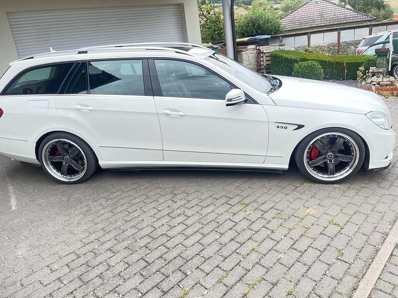 Gebraucht Mercedes E350 265 PS (194 kW) 2009 Weiß Kombi