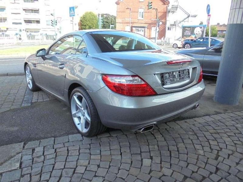 Gebraucht Mercedes SLK200 AMG 184 PS (135 kW) 2013 Grau Cabrio