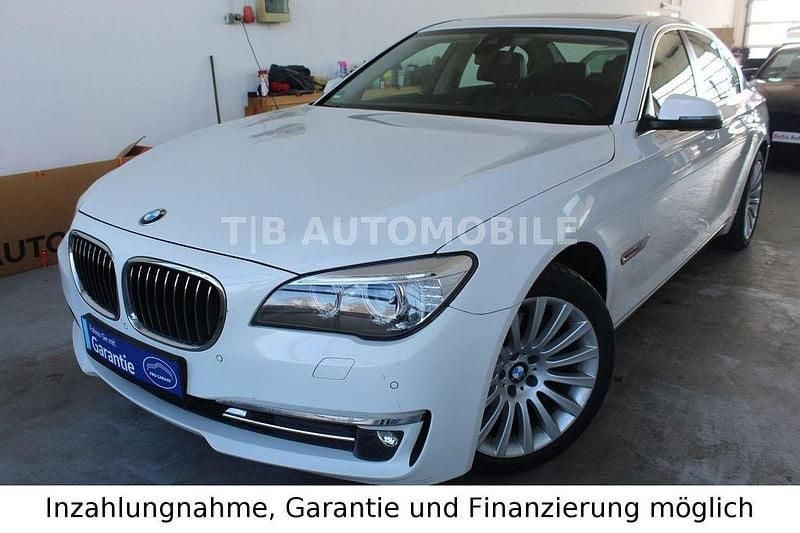 Gebraucht BMW 740 Performance 313 PS (230 kW) 2013 Weiß Limousine