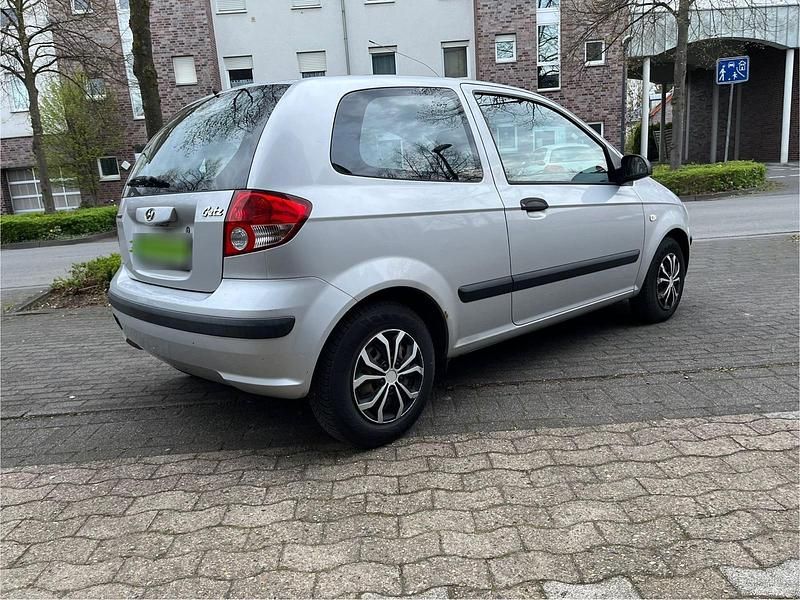 Second-hand Hyundai Getz 67 CP (49 kW) 2006 Gri Hatchback