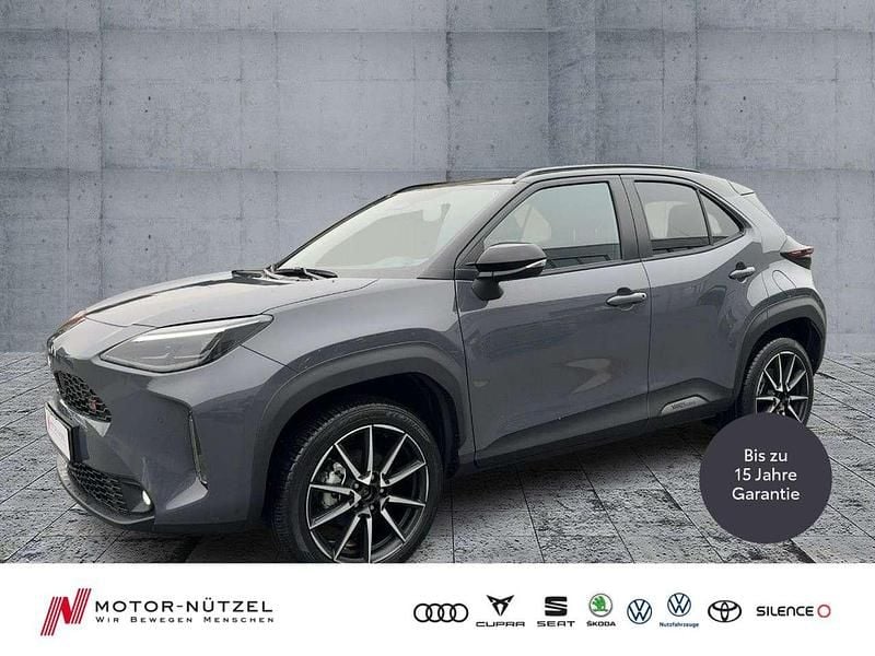Ash (1m2)/ black (202) Neu 2025 Toyota Yaris Hybrid Sport SUV | 31.930 € (Fairer Preis) - Bild 1/4
