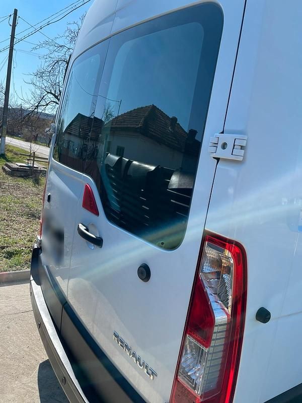 Second-hand Renault Master 177 CP (130 kW) 2016 Alb Van