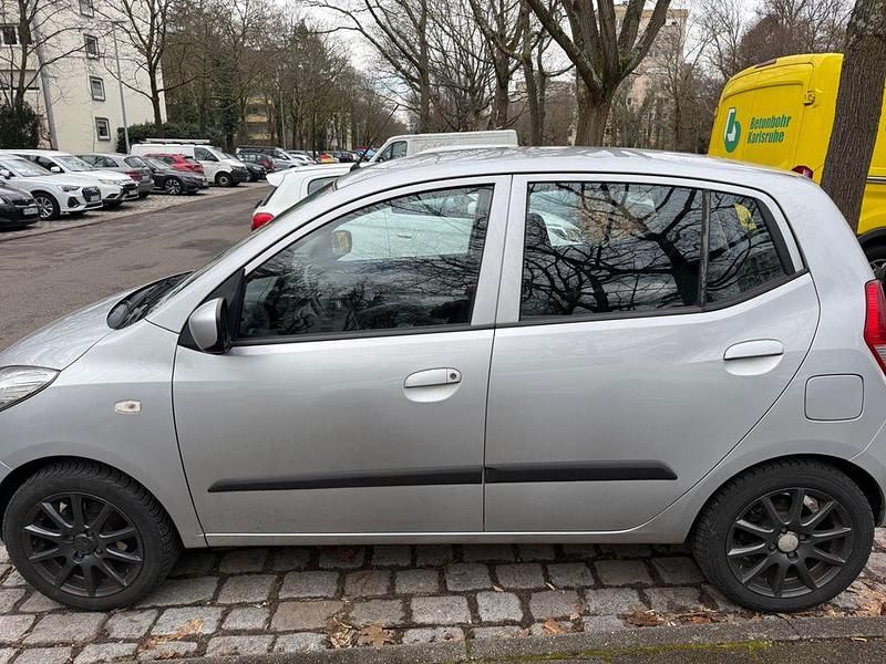 Gebraucht Hyundai i10 Classic 70 PS (51 kW) 2010 Grau Kleinwagen