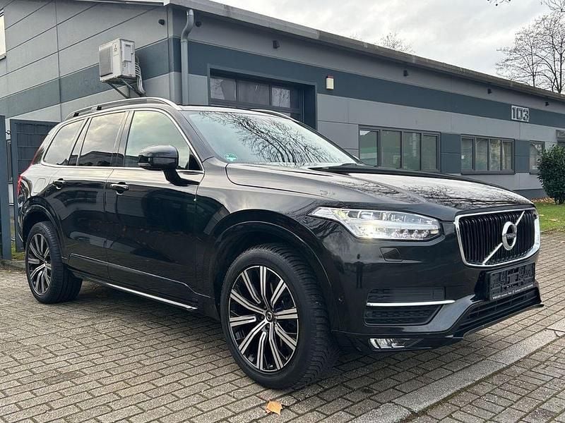 Schwarz Gebraucht 2017 Volvo XC90 Momentum SUV | 24.900 € (Superpreis) - Bild 1/4