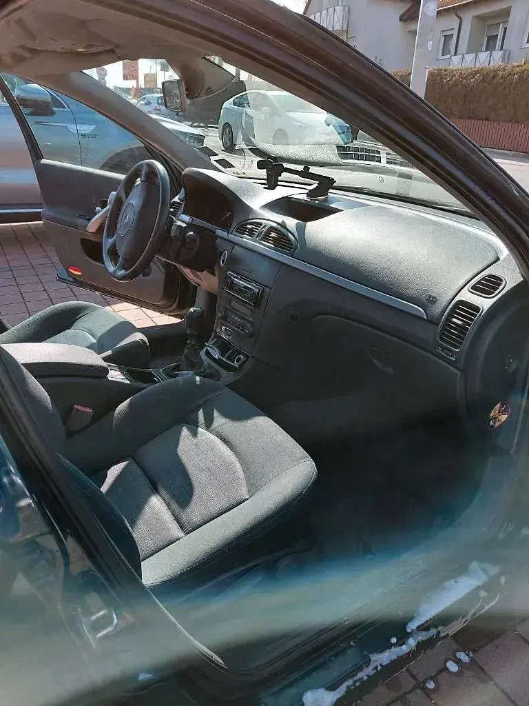 Gebraucht Renault Laguna III Initiale 131 PS (96 kW) 2007 Grün Limousine