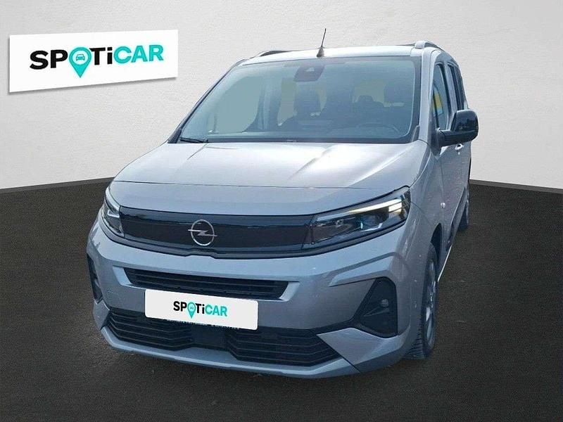 Grau Gebraucht 2024 Opel Combo Life XL Van / Kleinbus | 28.280 € (Fairer Preis) - Bild 1/4