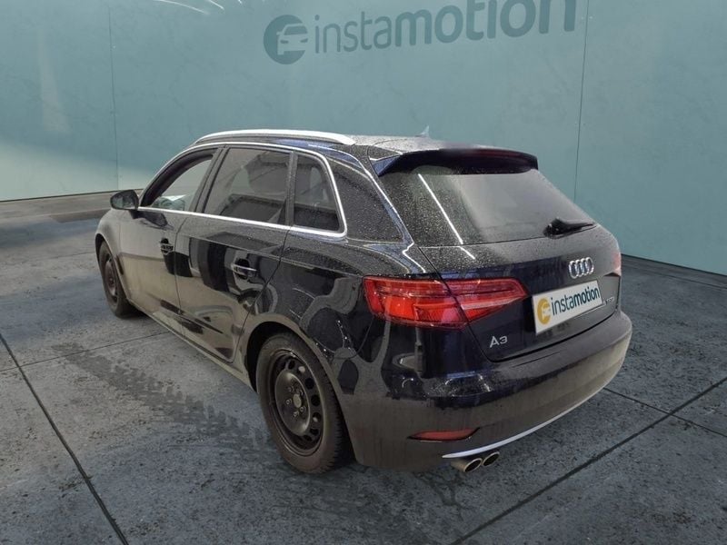 Gebraucht Audi A3 Sportback Sport 150 PS (110 kW) 2020 Schwarz Kleinwagen