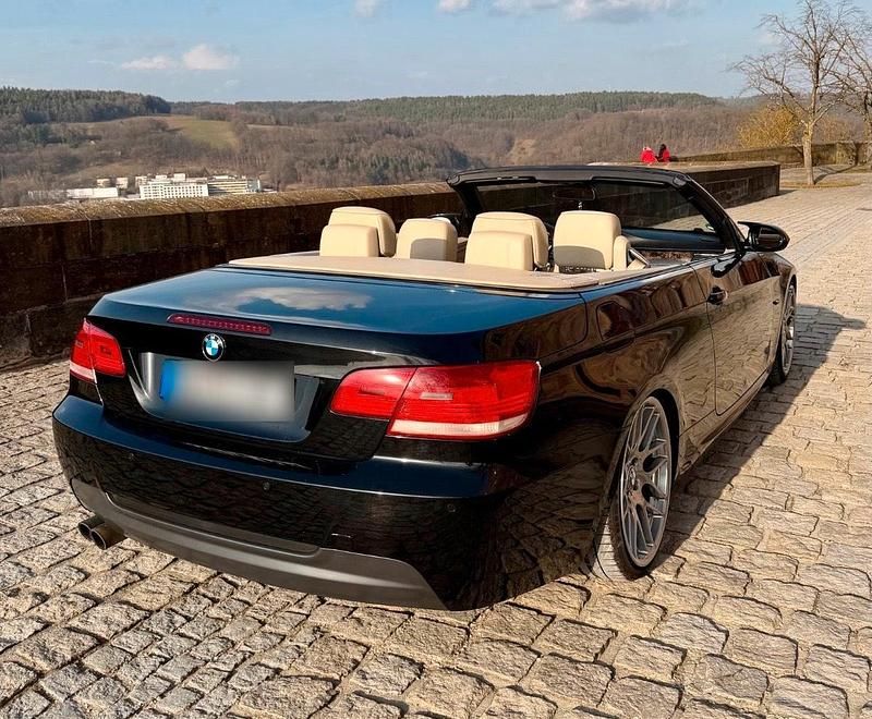 Gebraucht BMW 330 Cabriolet 272 PS (200 kW) 2008 Schwarz Cabrio