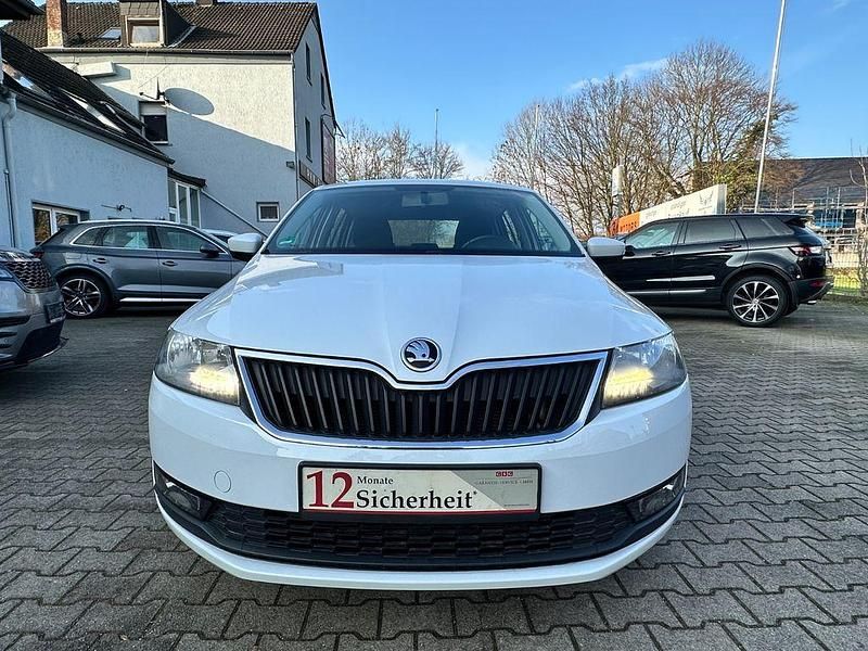 Gebraucht Skoda Rapid Ambition 95 PS (69 kW) 2018 Weiß Limousine